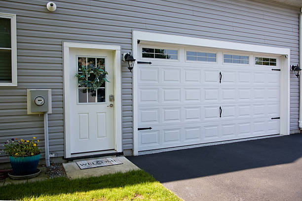 24/7 Emergency Garage Door Panel Replacement experts in Campti, LA